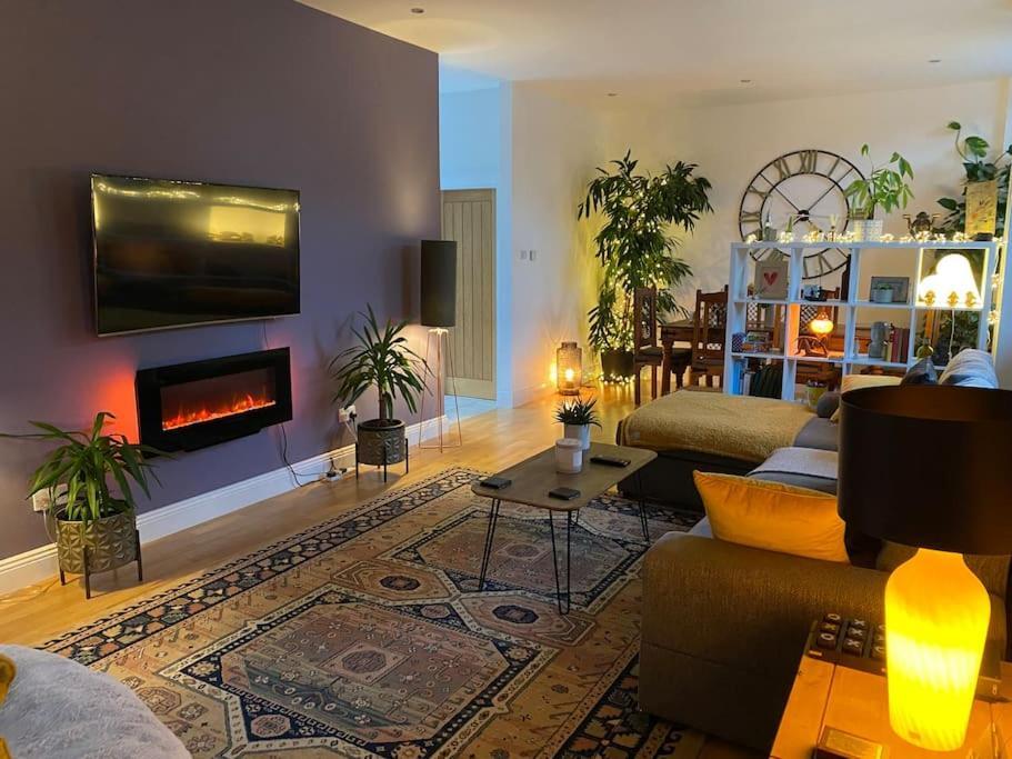 Courtyard Cottage Локерби Экстерьер фото